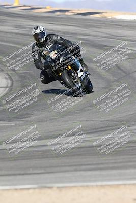 media/Nov-16-2025-Race Pace (Sun) [[8c5fa54630]]/Verified Riders/1-Turns 9 and 10 (925am)/